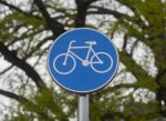 Cyklostezka do Kvasic je uzavřena kvůli kácení nebezpečných stromů
